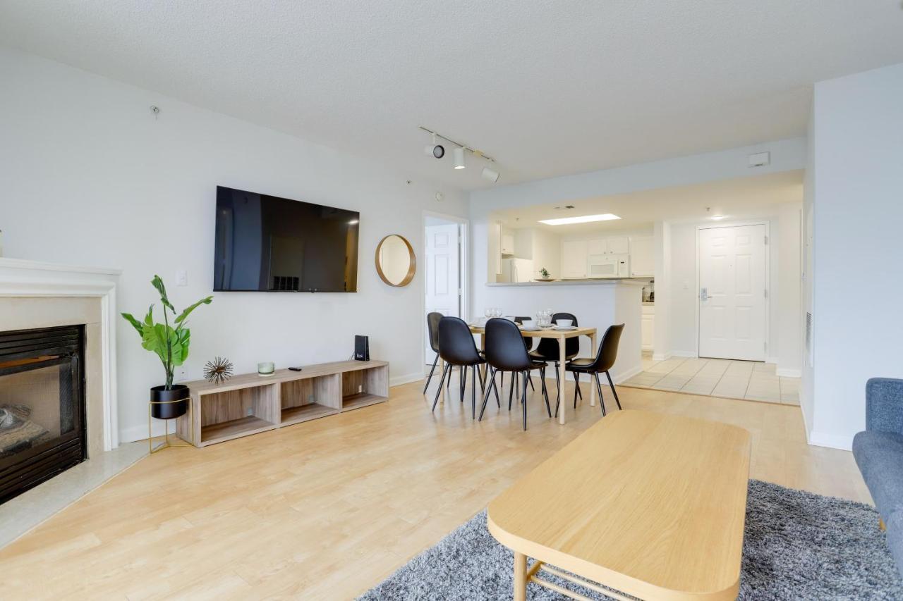 Elegant And Charming Condo At Ballston With Pool Arlington Exterior photo
